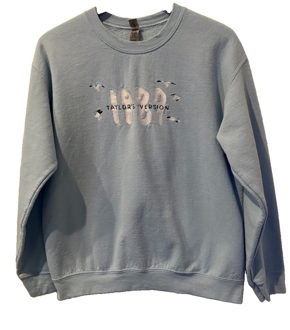 Taylor Swift 1989 Seagull Sweatshirt Baby Blue Size Med